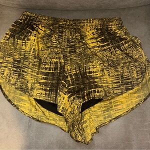 WOMENS ELITE SPLIT RUNNING SHORT- yellow geometric BOA XL 👠501